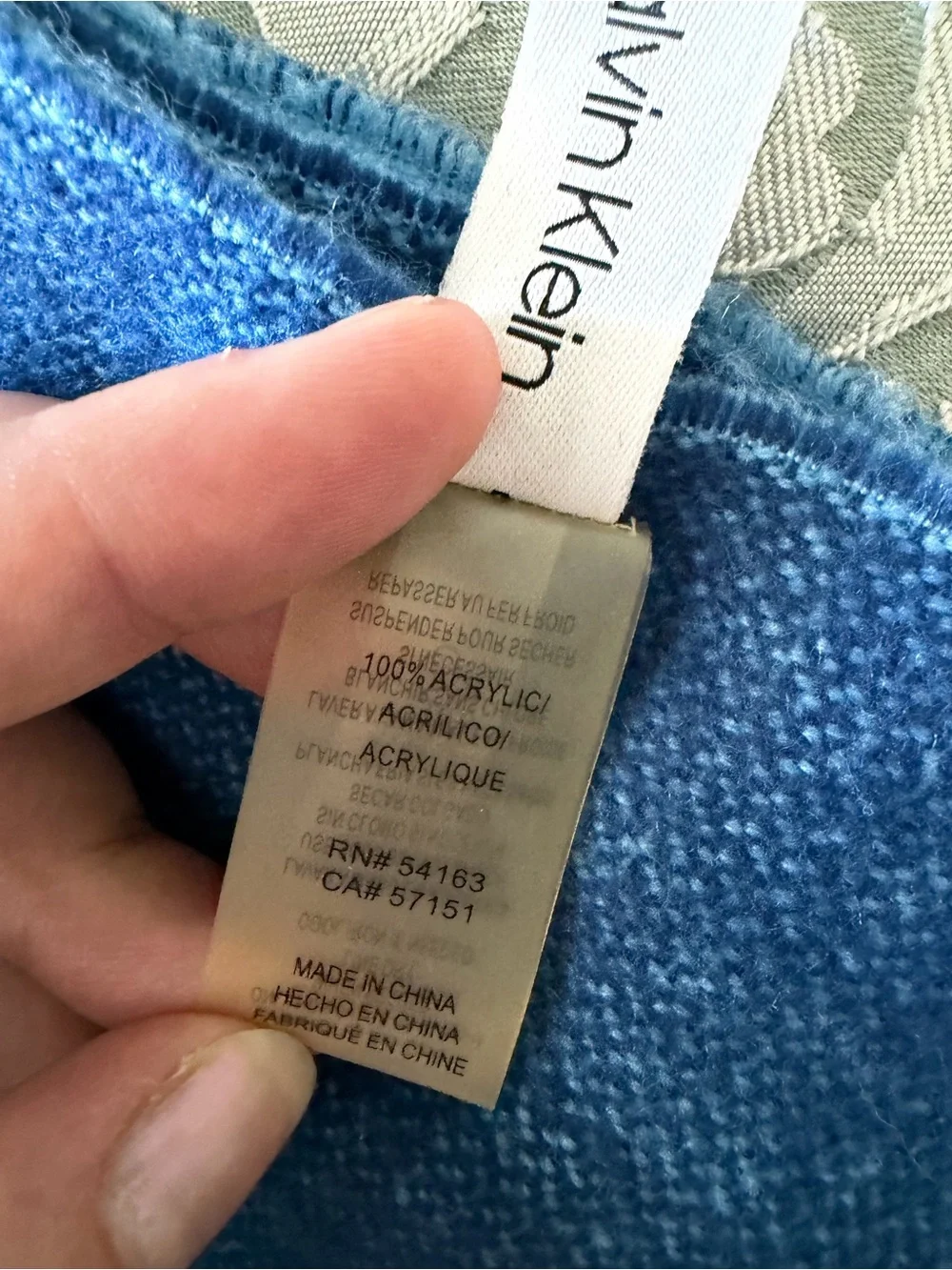 Calvin Klein Two-Tone Blue Logo Knit Scarf